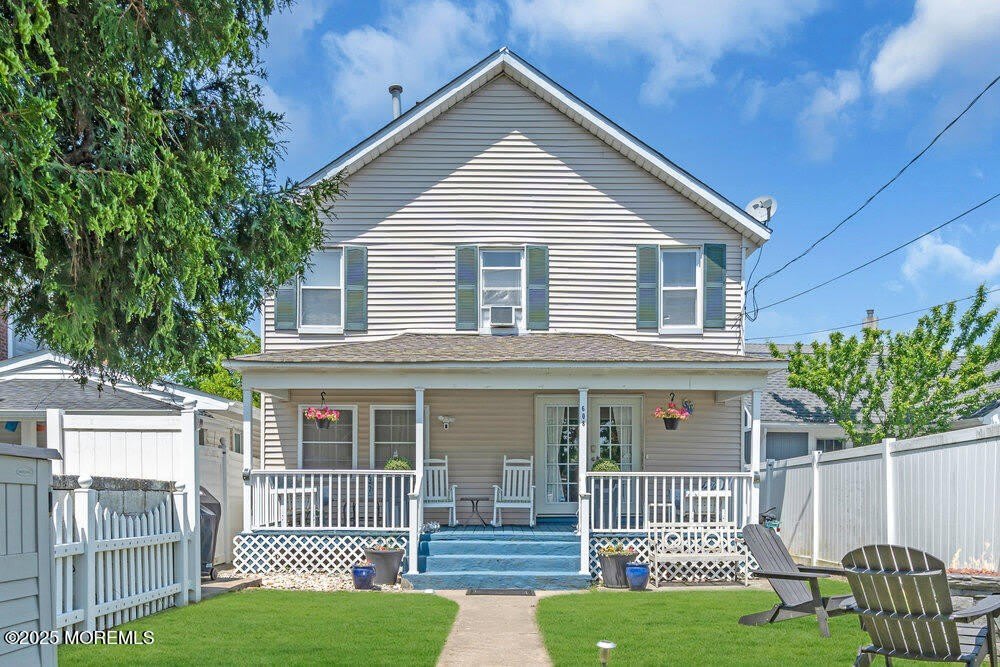 608 Lareine Avenue – photo 1