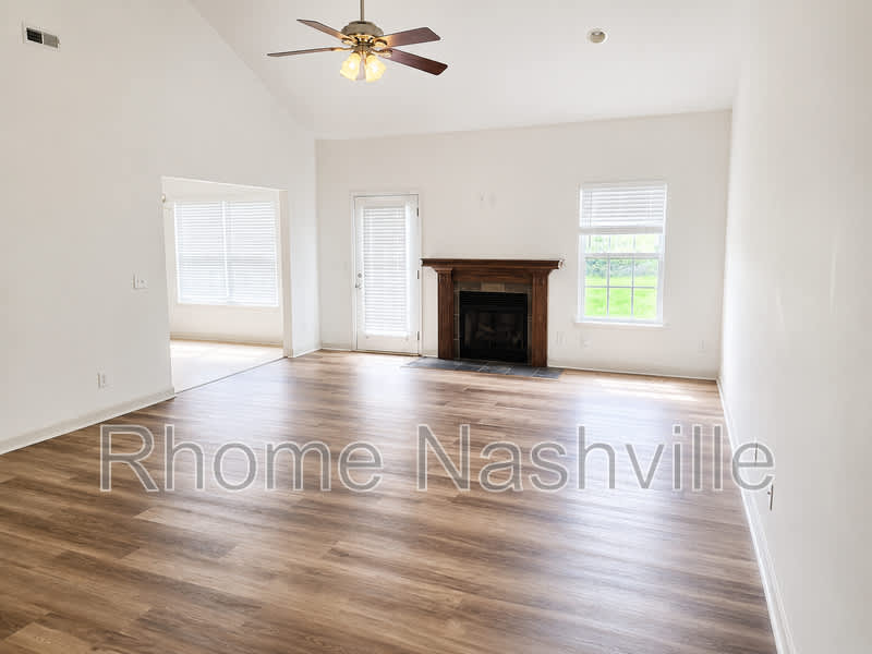 1019 Golf View Way – photo 2