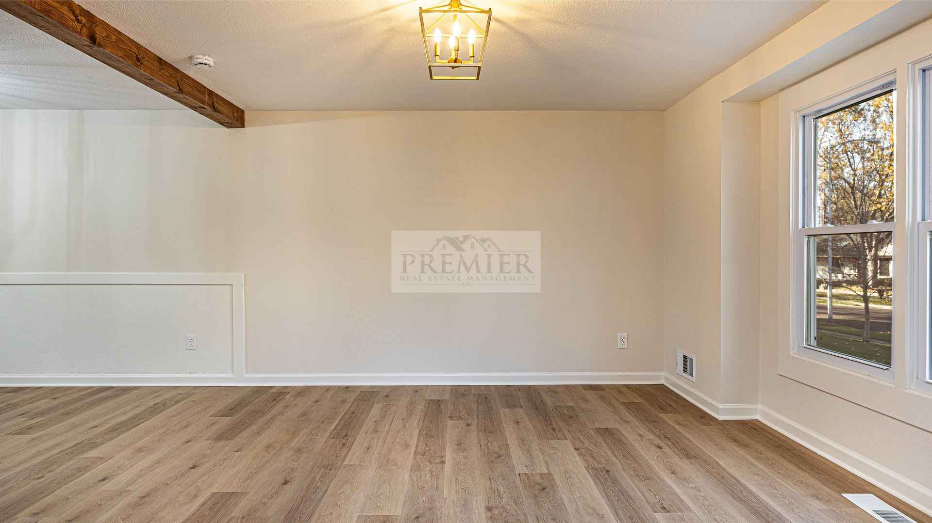 Beautiful Rehabbed home – photo 2