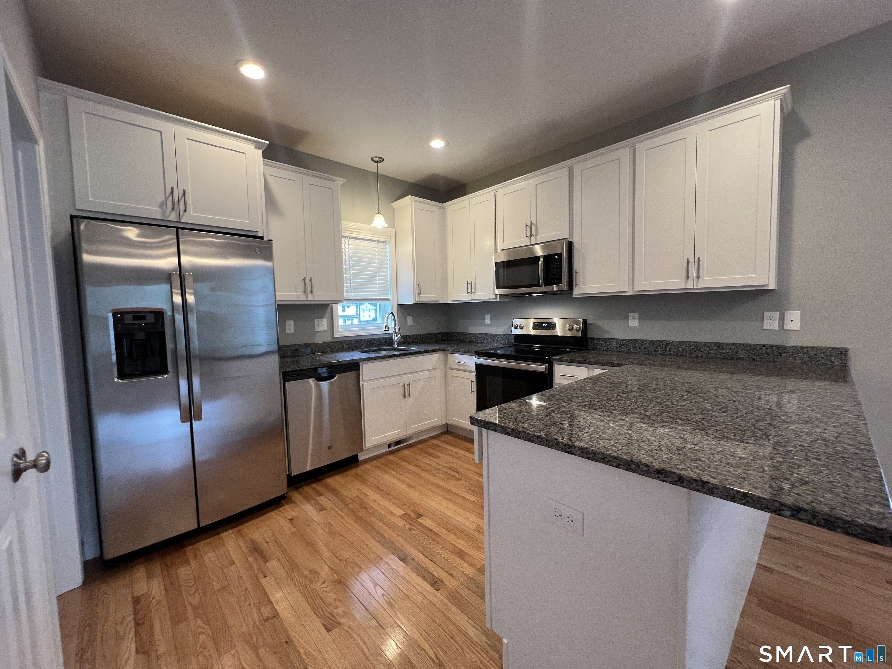39 Eden Avenue – photo 1