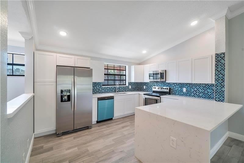 1004 Congressional Way – photo 2