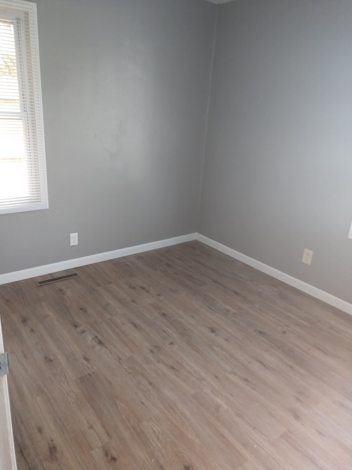 1807 Southwood Drive – photo 3