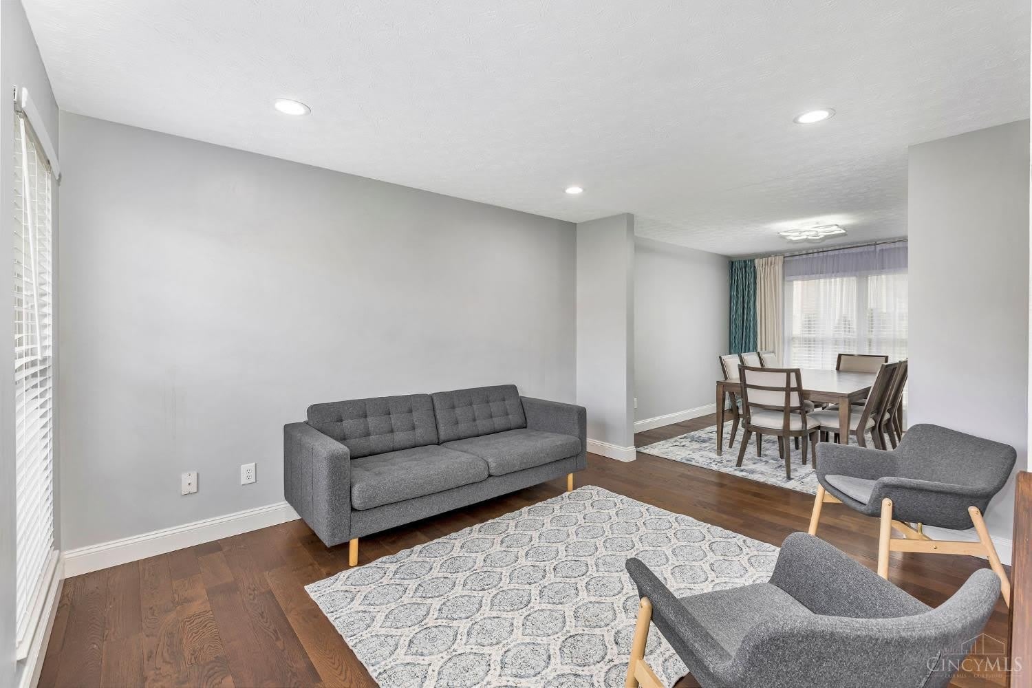 5041 Lexington Court – photo 3