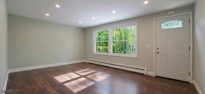 25 Essex Rd – photo 5