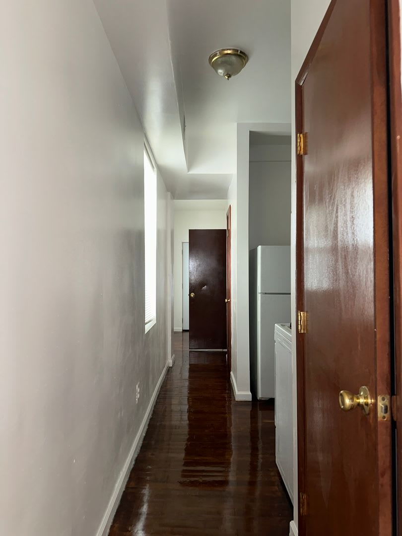 Beautifully Renovated Home Corner House Central Air Available Now – photo 3