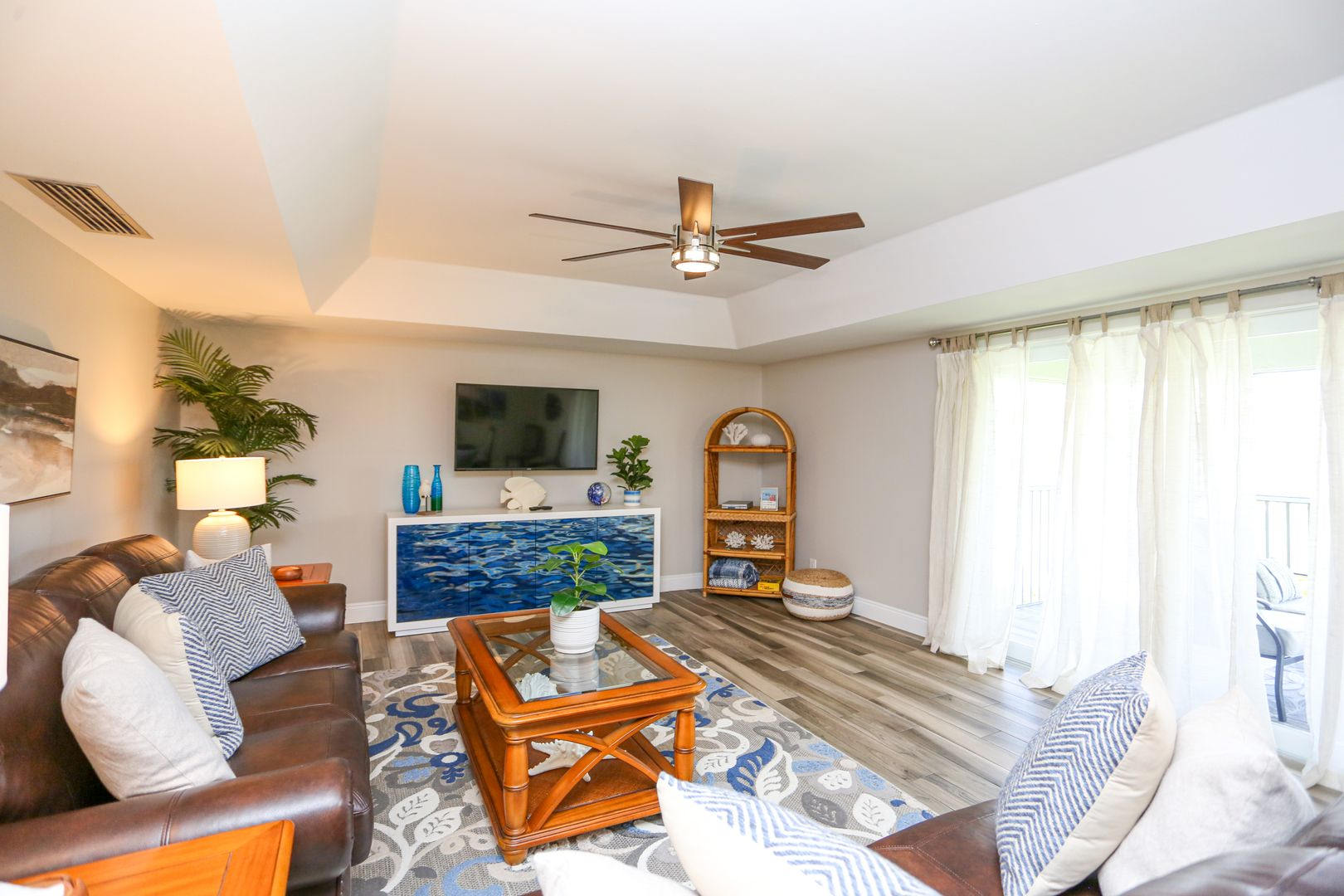 Glades Country Club 2 2 With Golf Beautiful Unit Ready For You To Rent Seasonally – photo 1