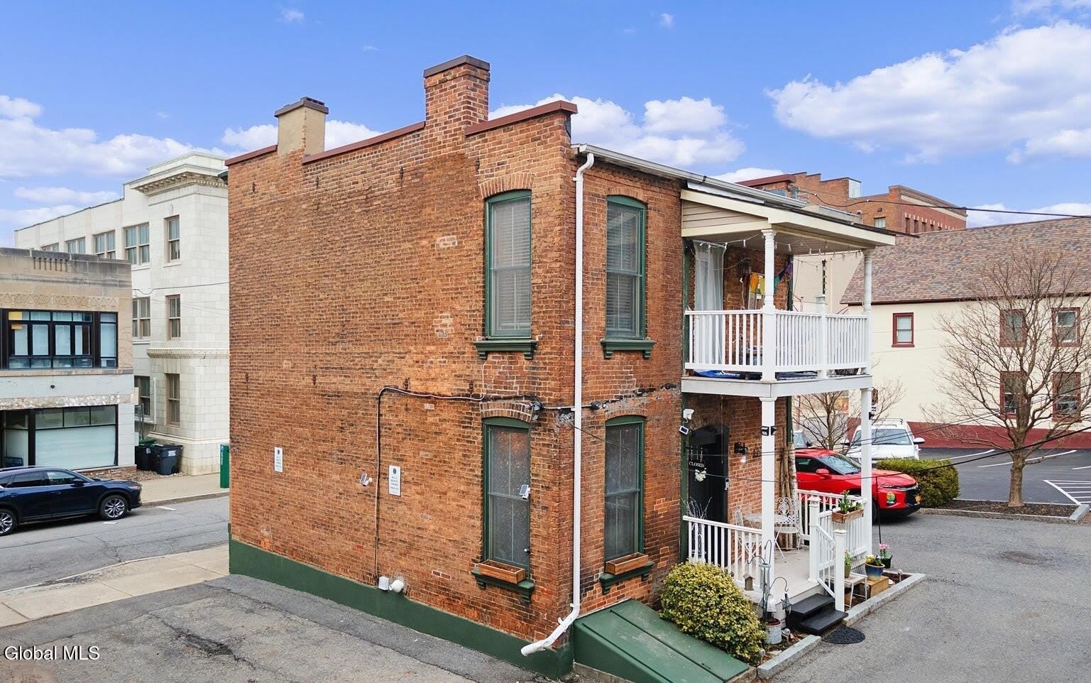153 Barrett Street – photo 3