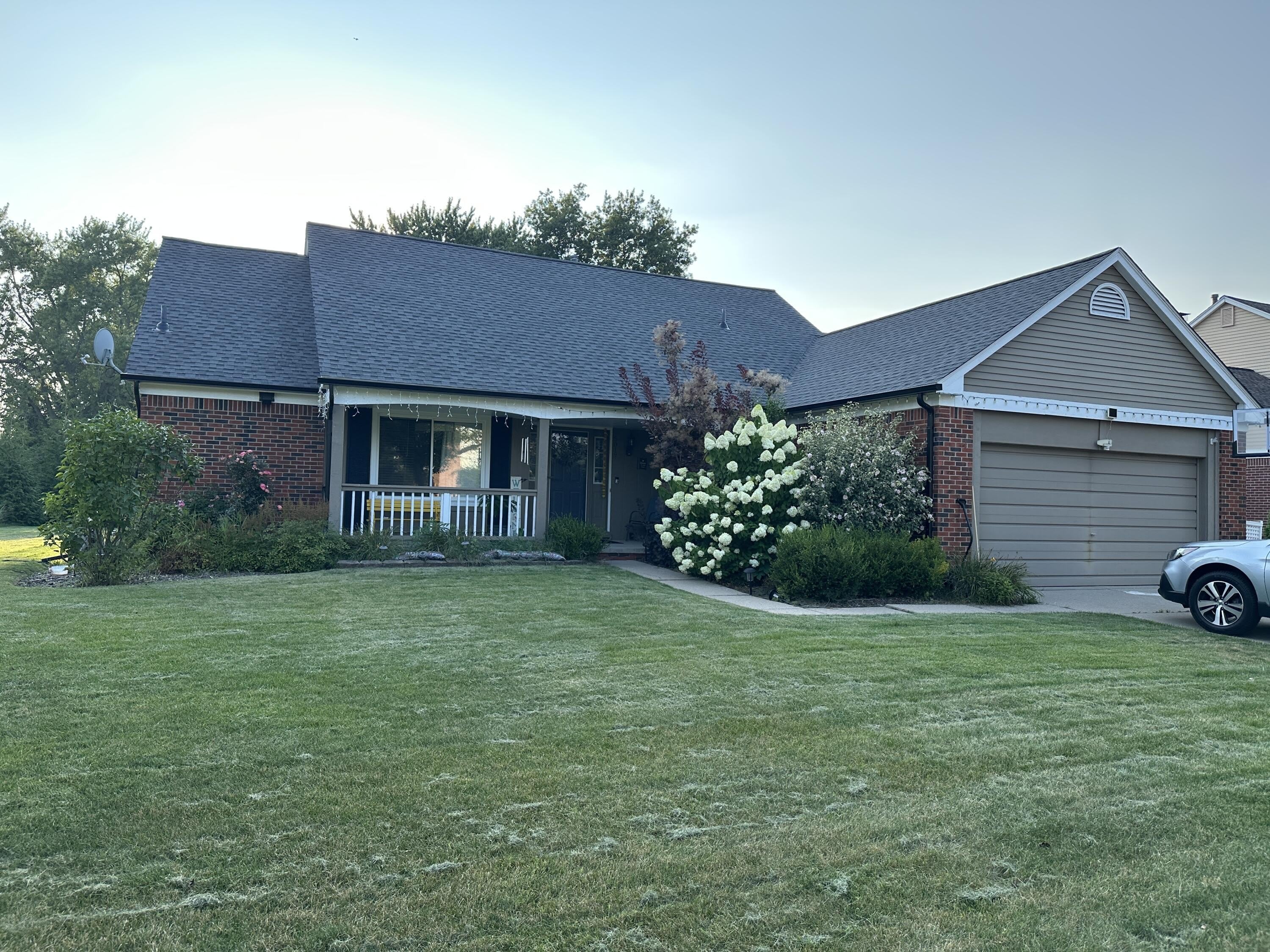 5017 Saffron Drive – photo 2