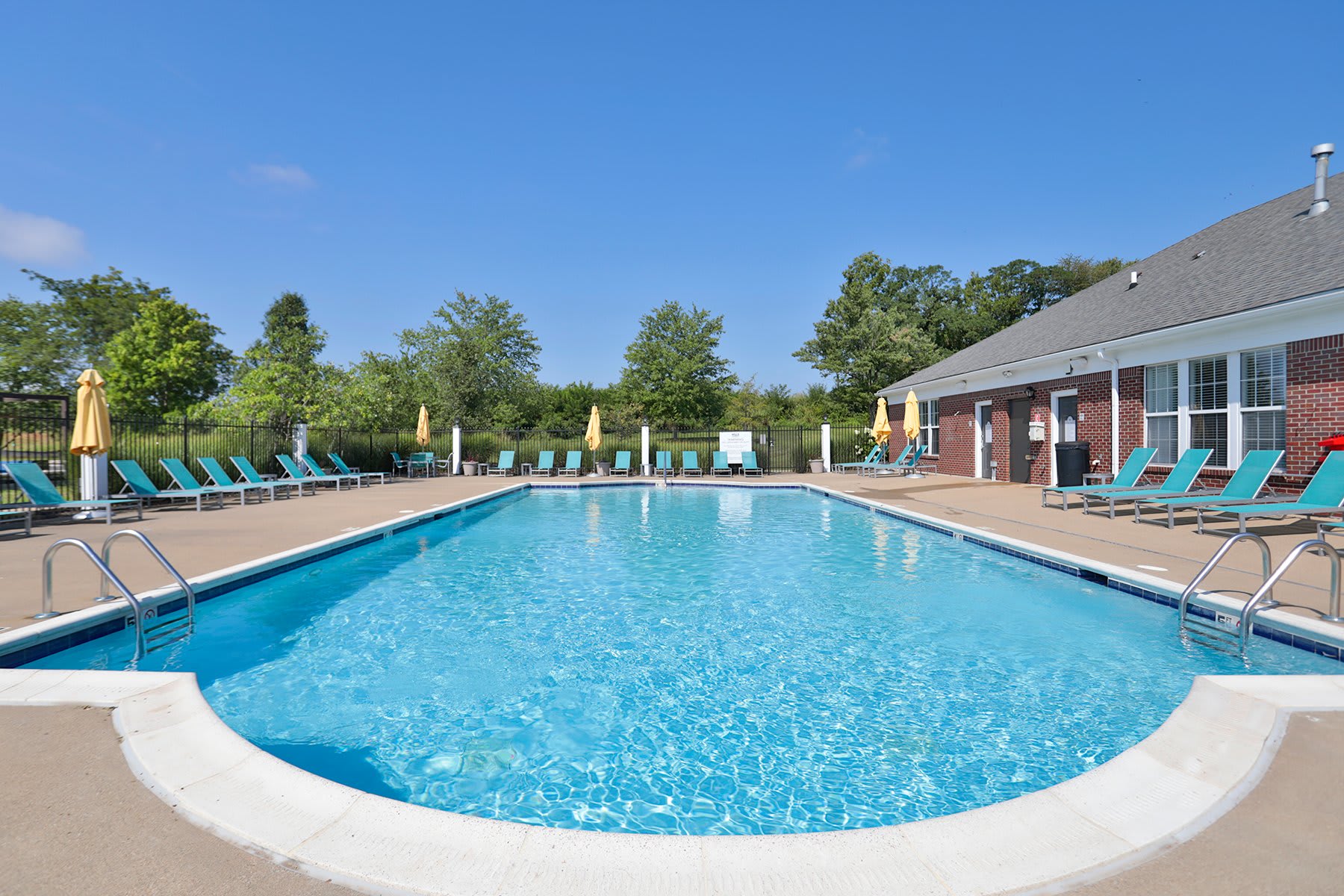 Shadow Ridge Apartments – photo 1
