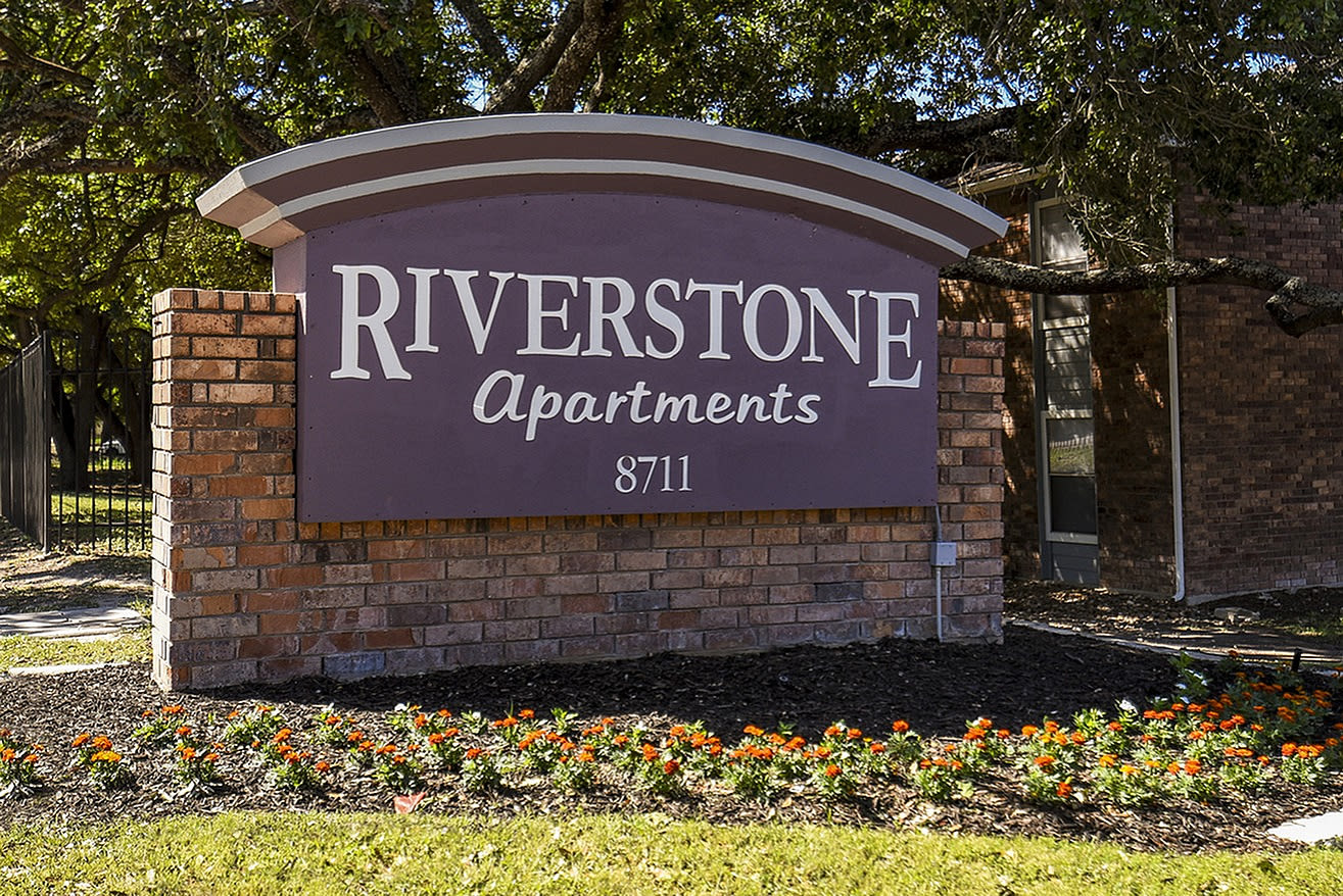 Riverstone Apartments – photo 1