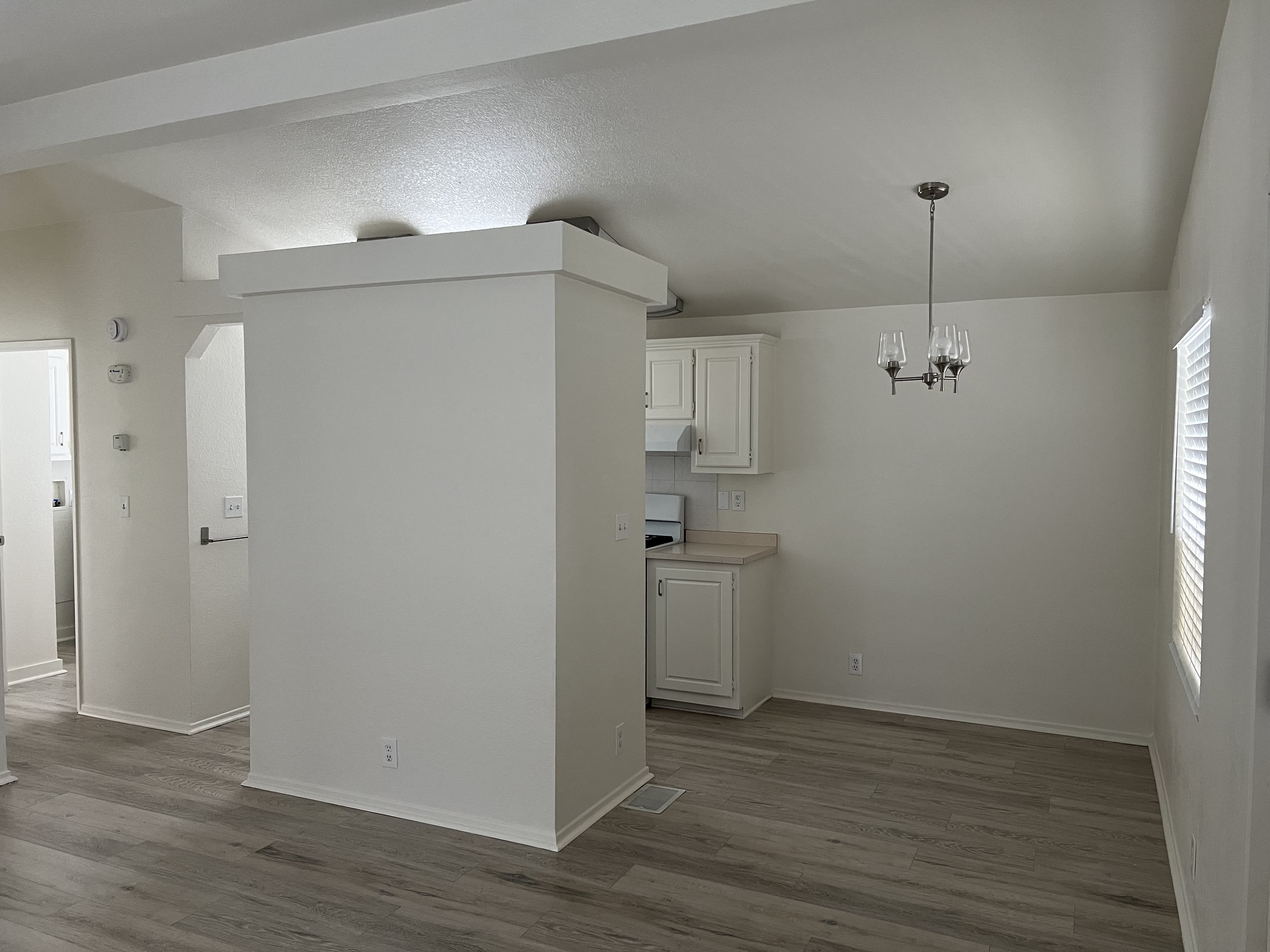 9540 Avonne Ave – photo 5