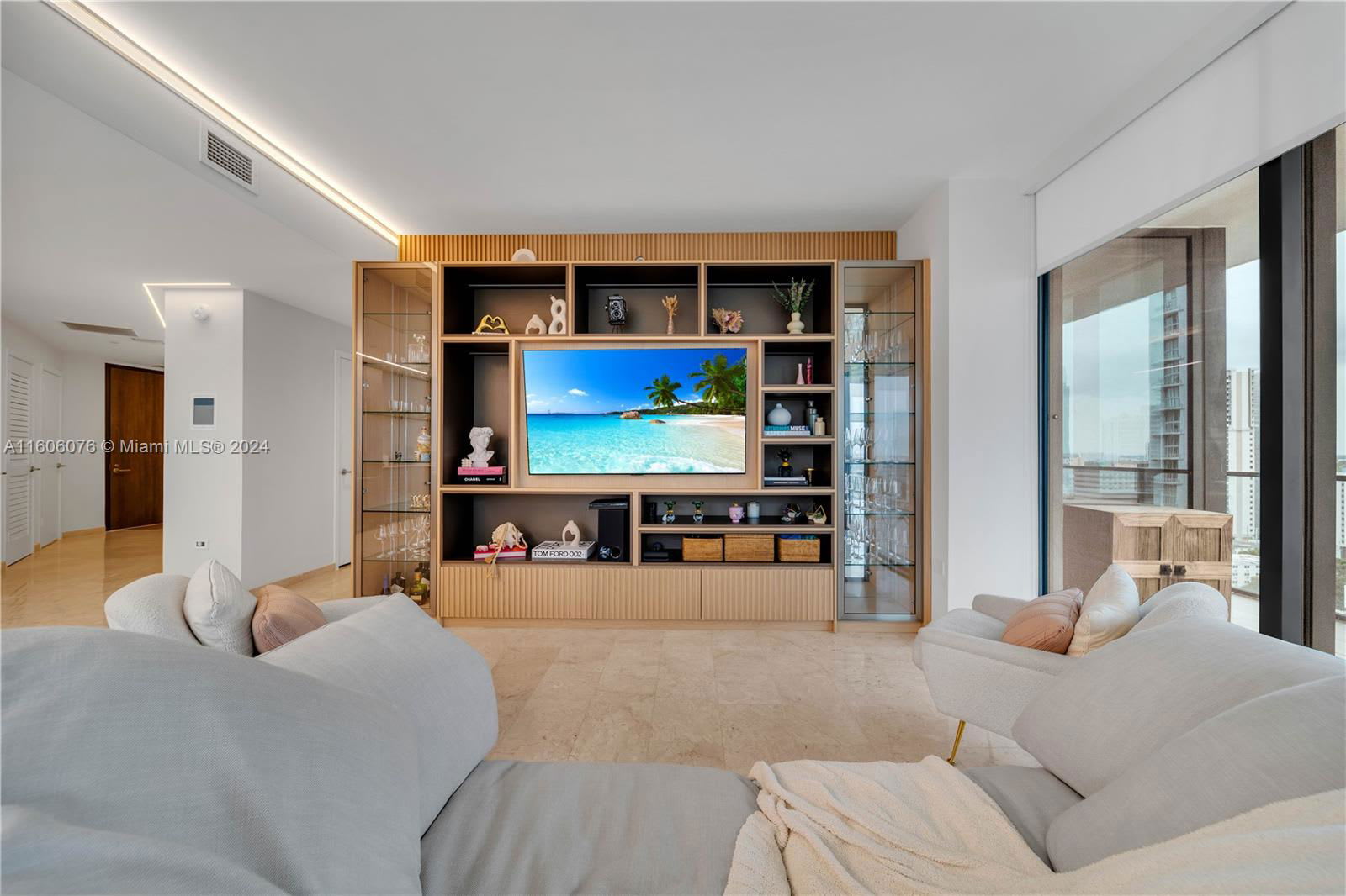 88 Southwest 7th Street – photo 3