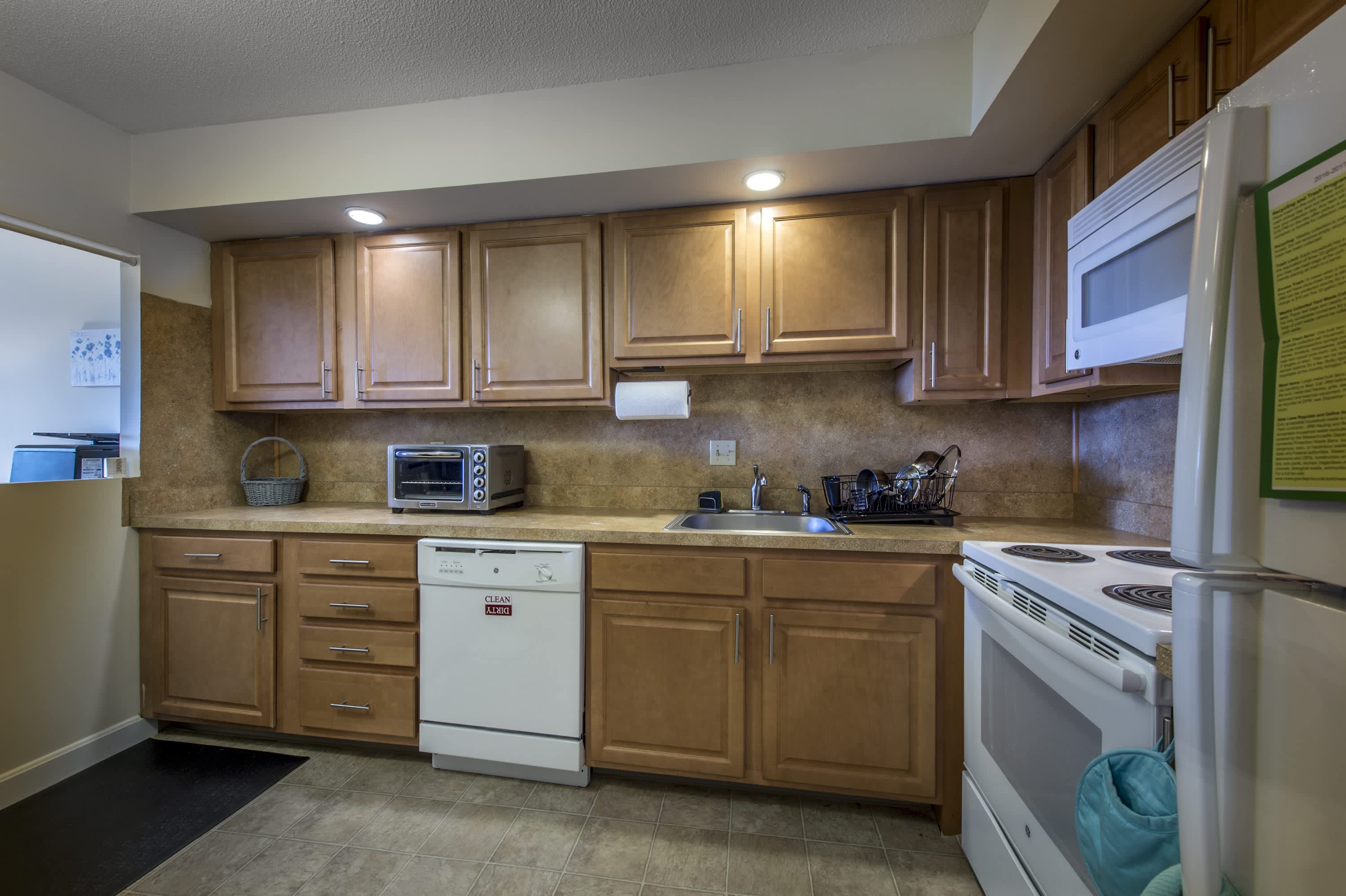385 Massachusetts Avenue Apartments – photo 3