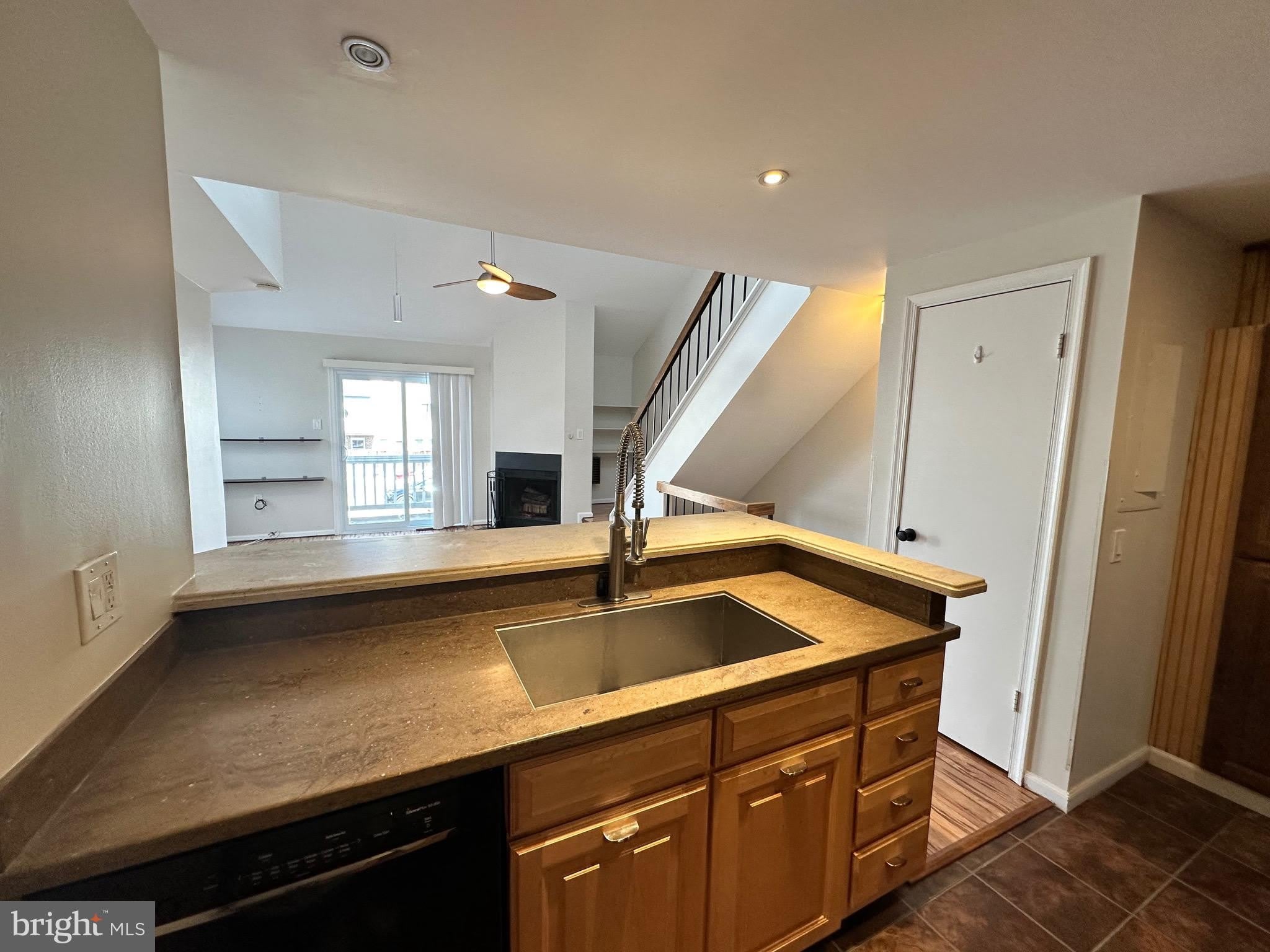 4311 PEMBROOK VILLAGE Drive – photo 5