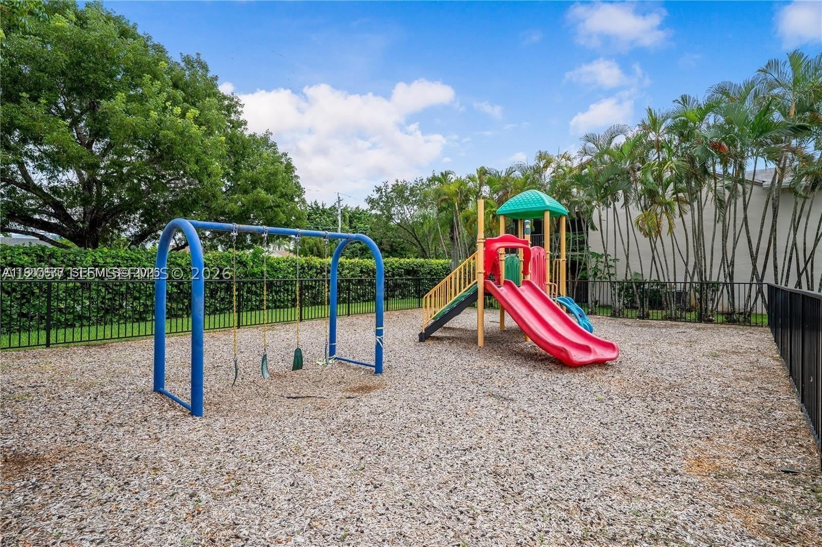 1022 Adams Ave – photo 4