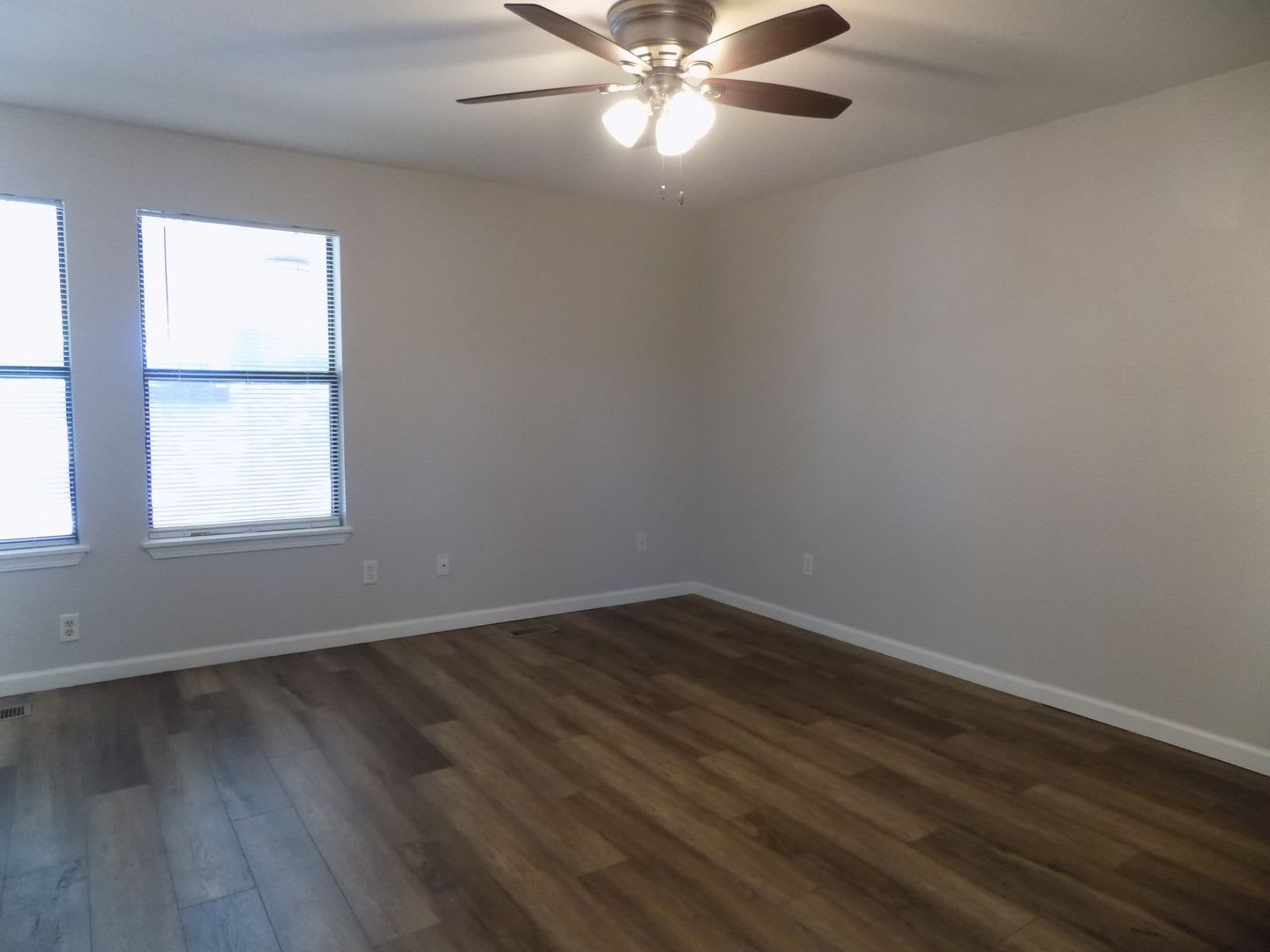 337 Hawthorne Unit B – photo 2
