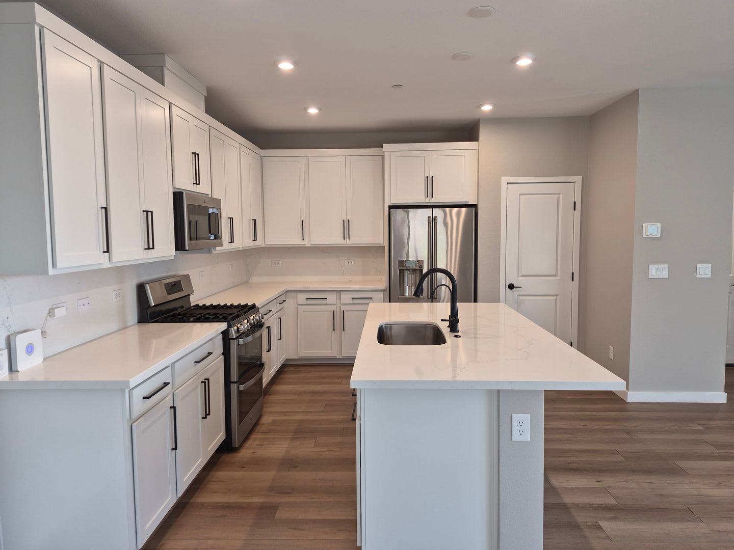 RENT READY – photo 4