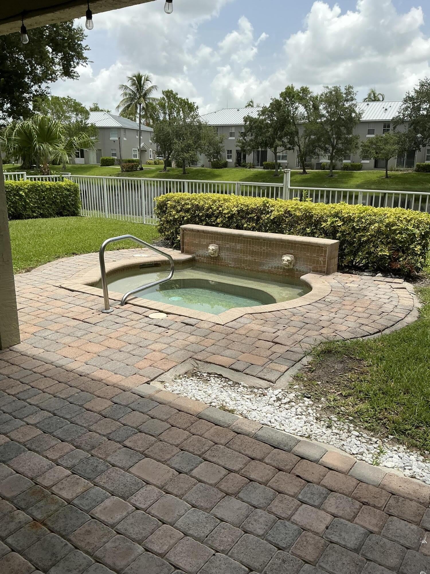 108 Kensington Way – photo 5