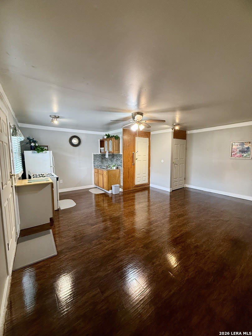 810 Haggin St – photo 3