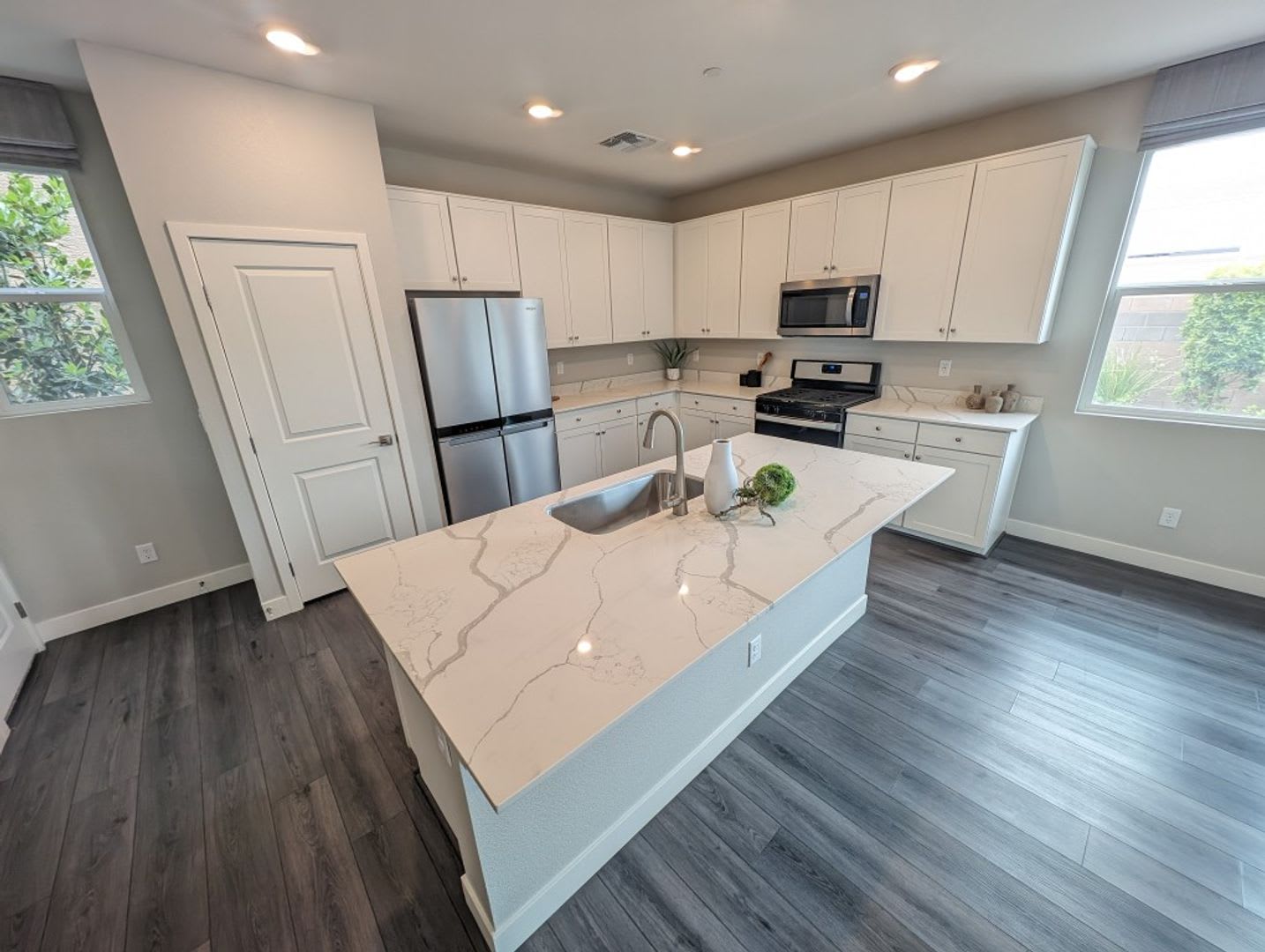 10795 GENTLE CREST AVE – photo 5