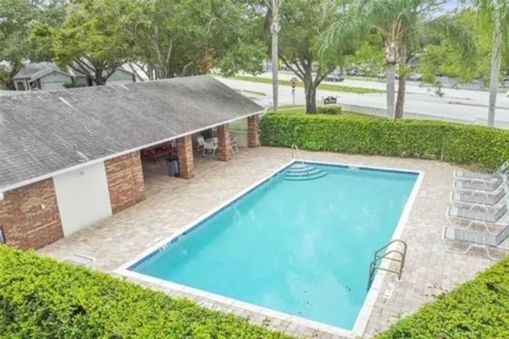 Charming 2BR House in Palm Harbor – photo 5