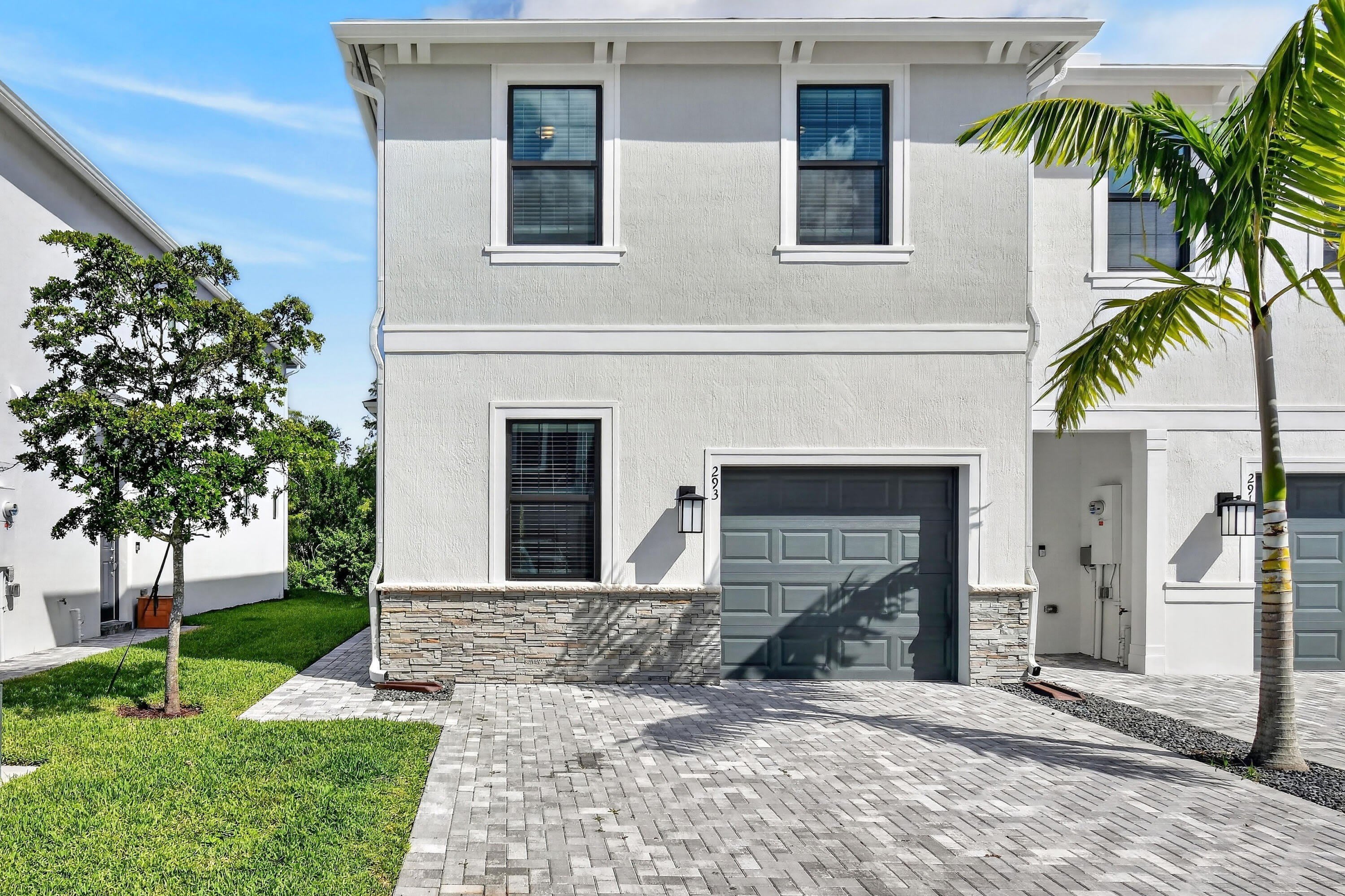 293 SW SALLY Way – photo 4