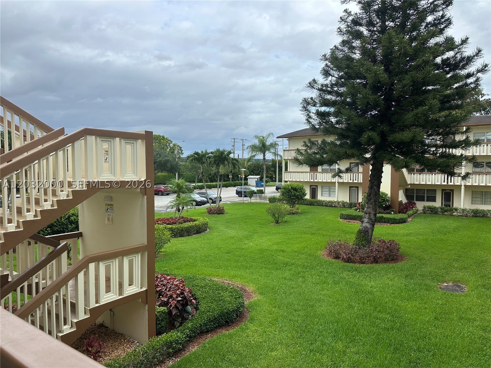445 Mansfield K – photo 2