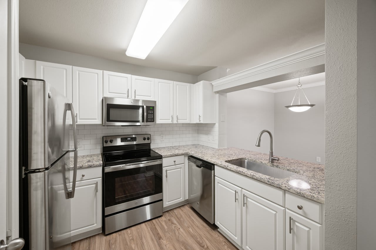 St. Andrews Apartments – photo 1