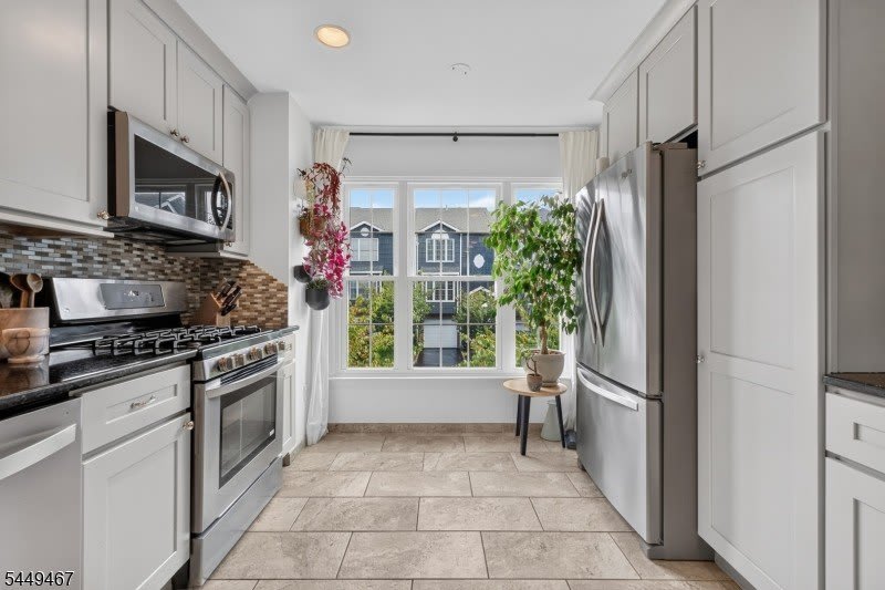 100 Glen Ridge Ave – photo 4