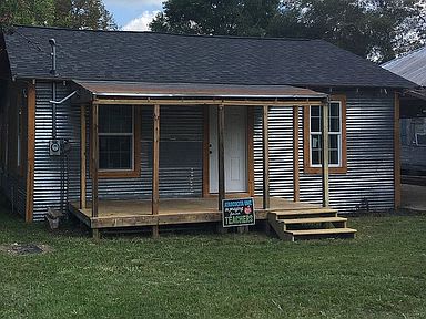 213 Clarence St – photo 3
