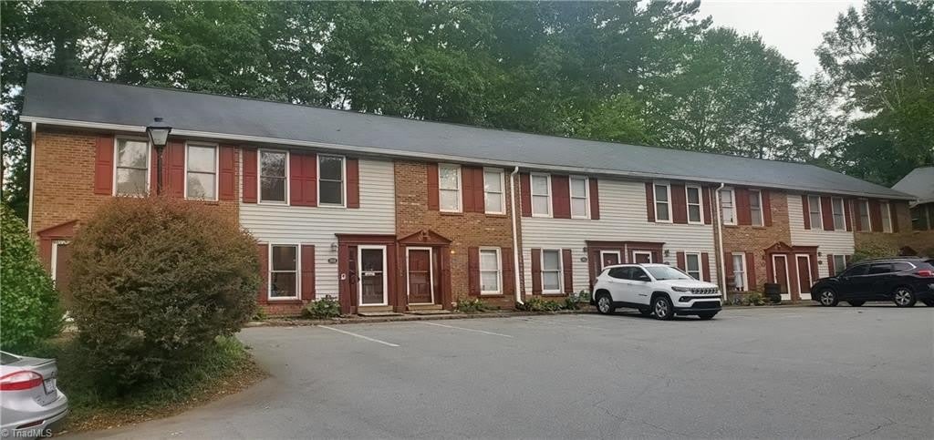 5918 King Charles Court – photo 3