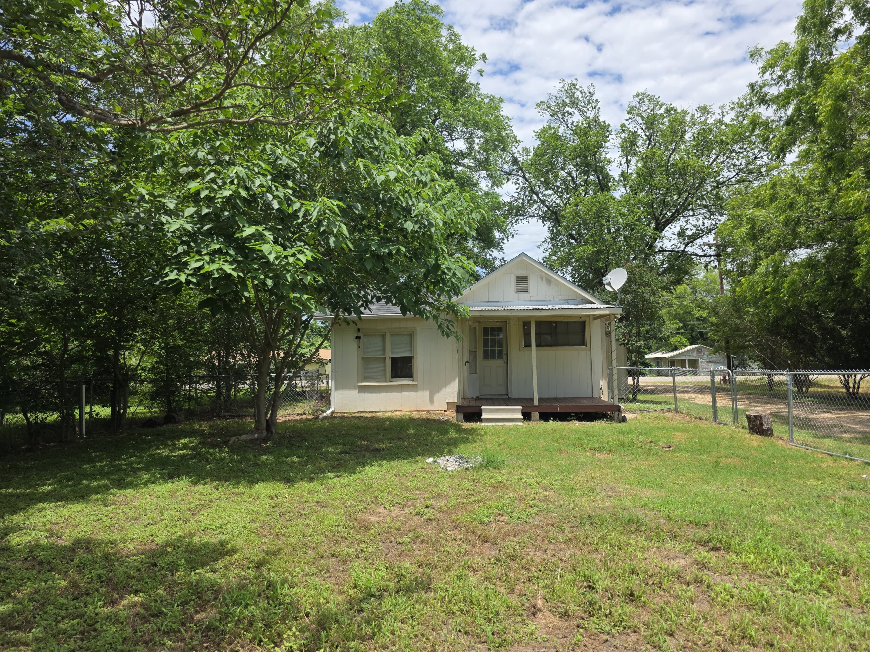 1116 East Cameron Avenue – photo 2
