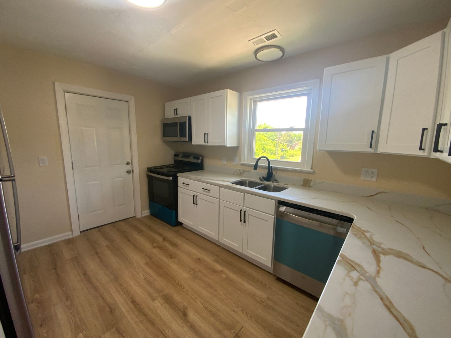 41 Ash Avenue – photo 4