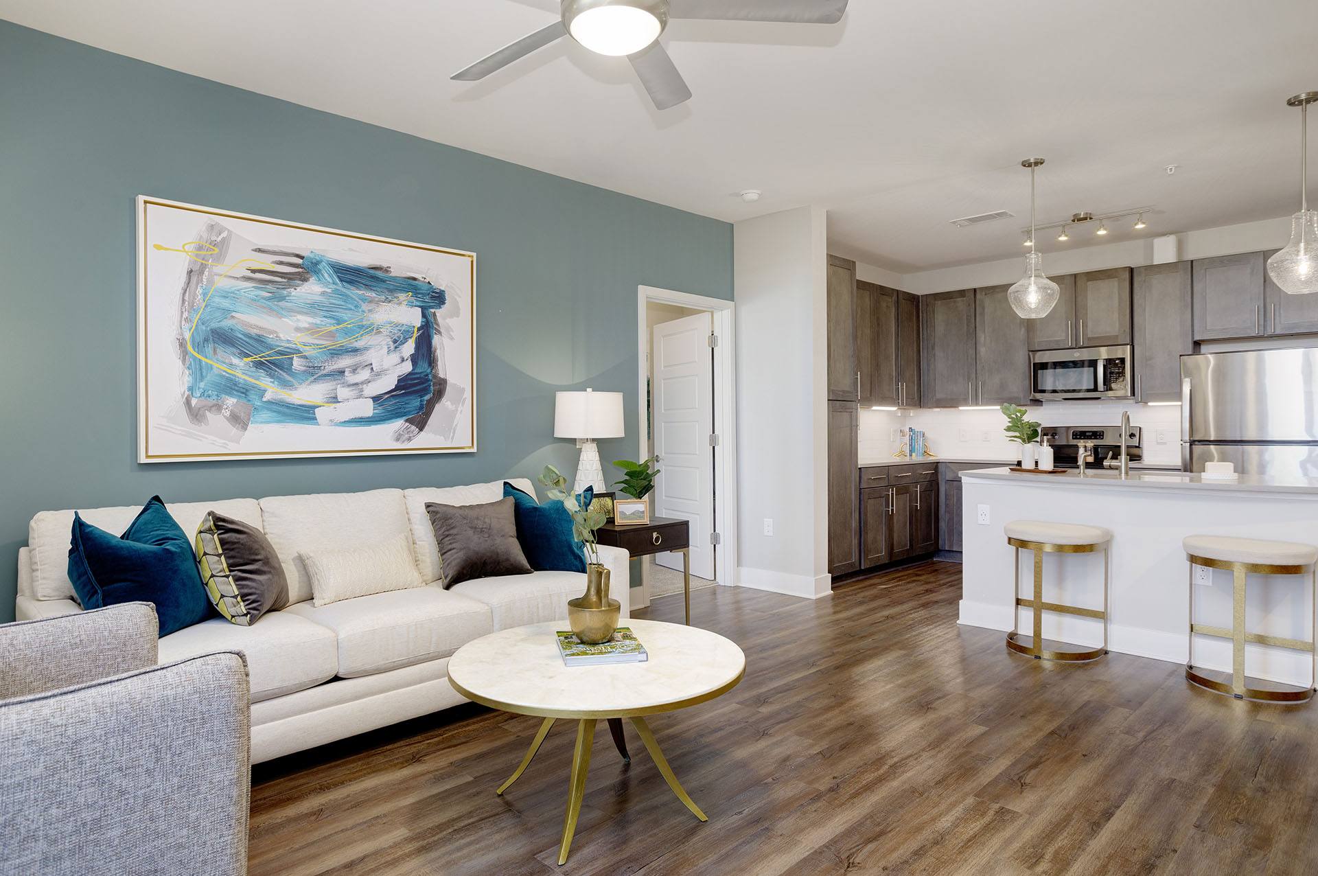 Vintage 1857 Apartments – photo 4