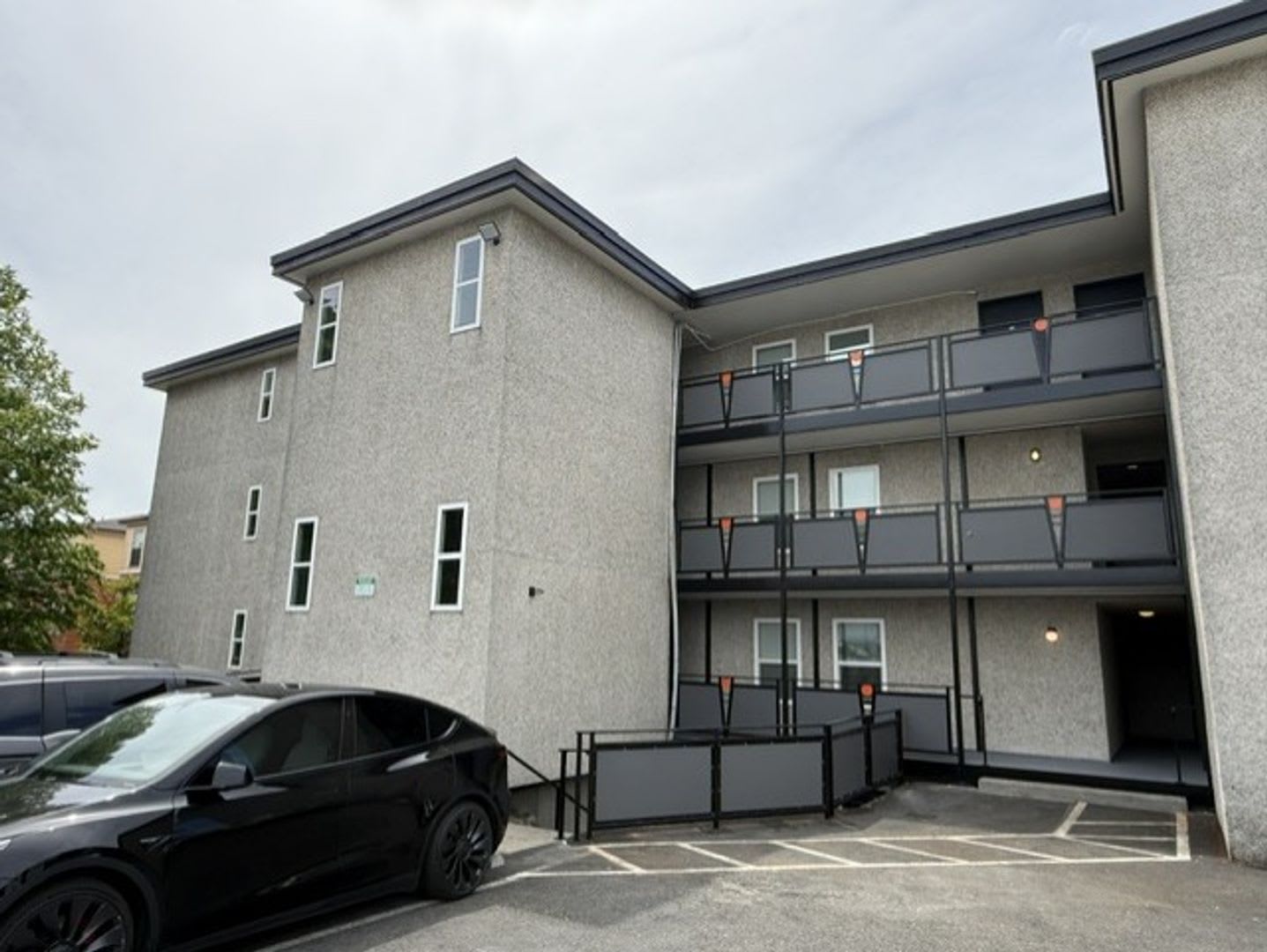 Bayview Apartments – photo 4