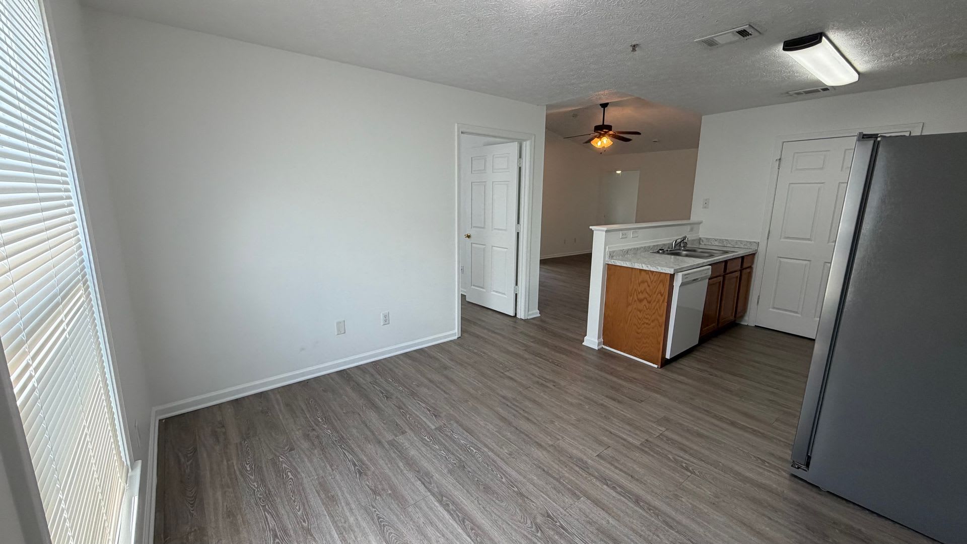 9131 Laird Street – photo 2