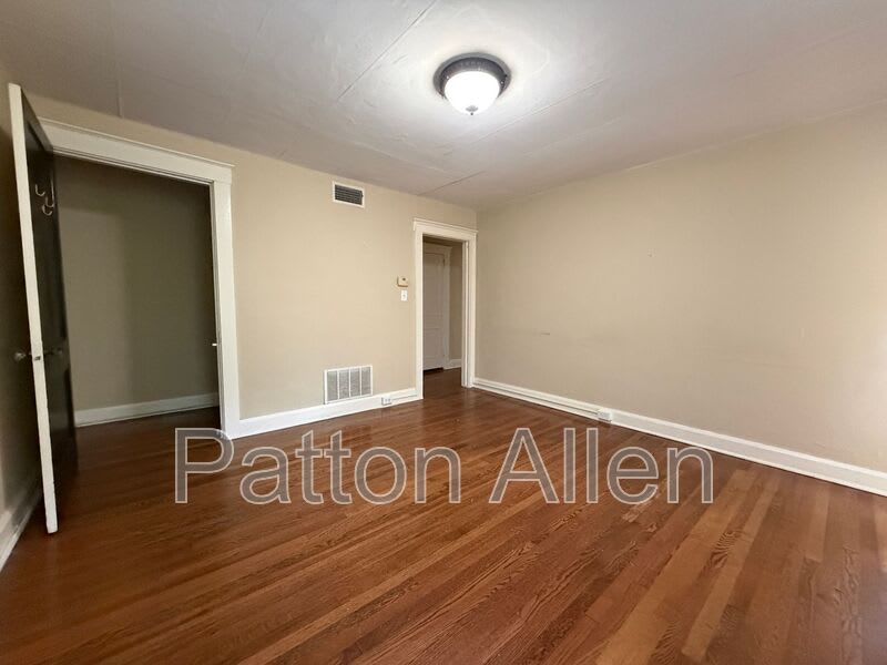 83 Edgemont – photo 3