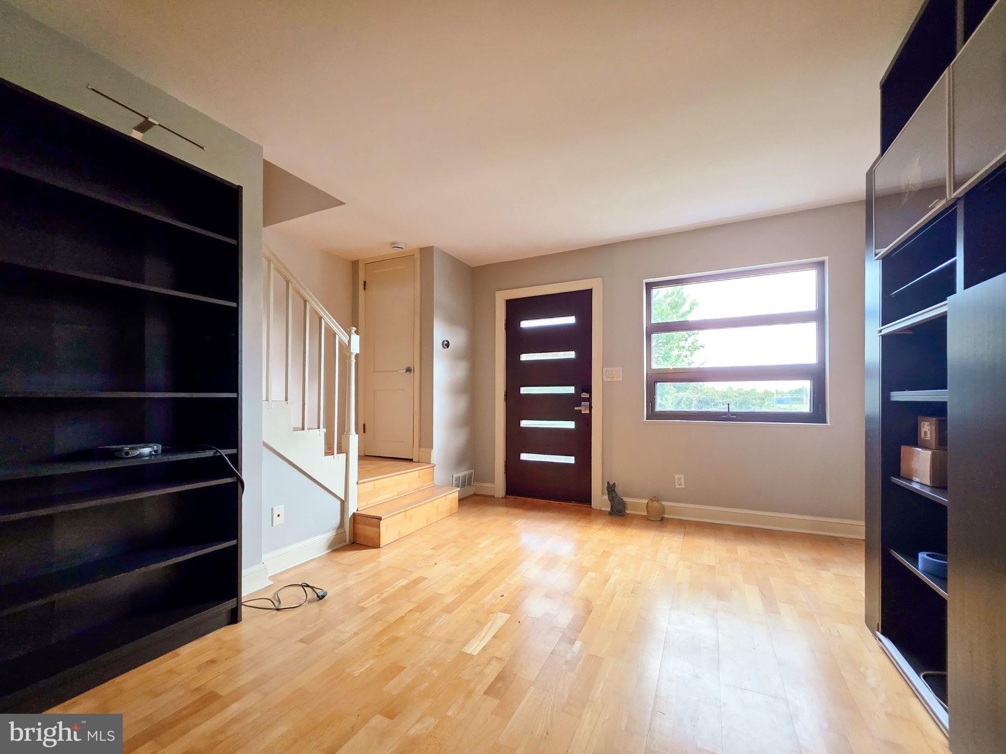536 E GLENDALE Avenue – photo 2
