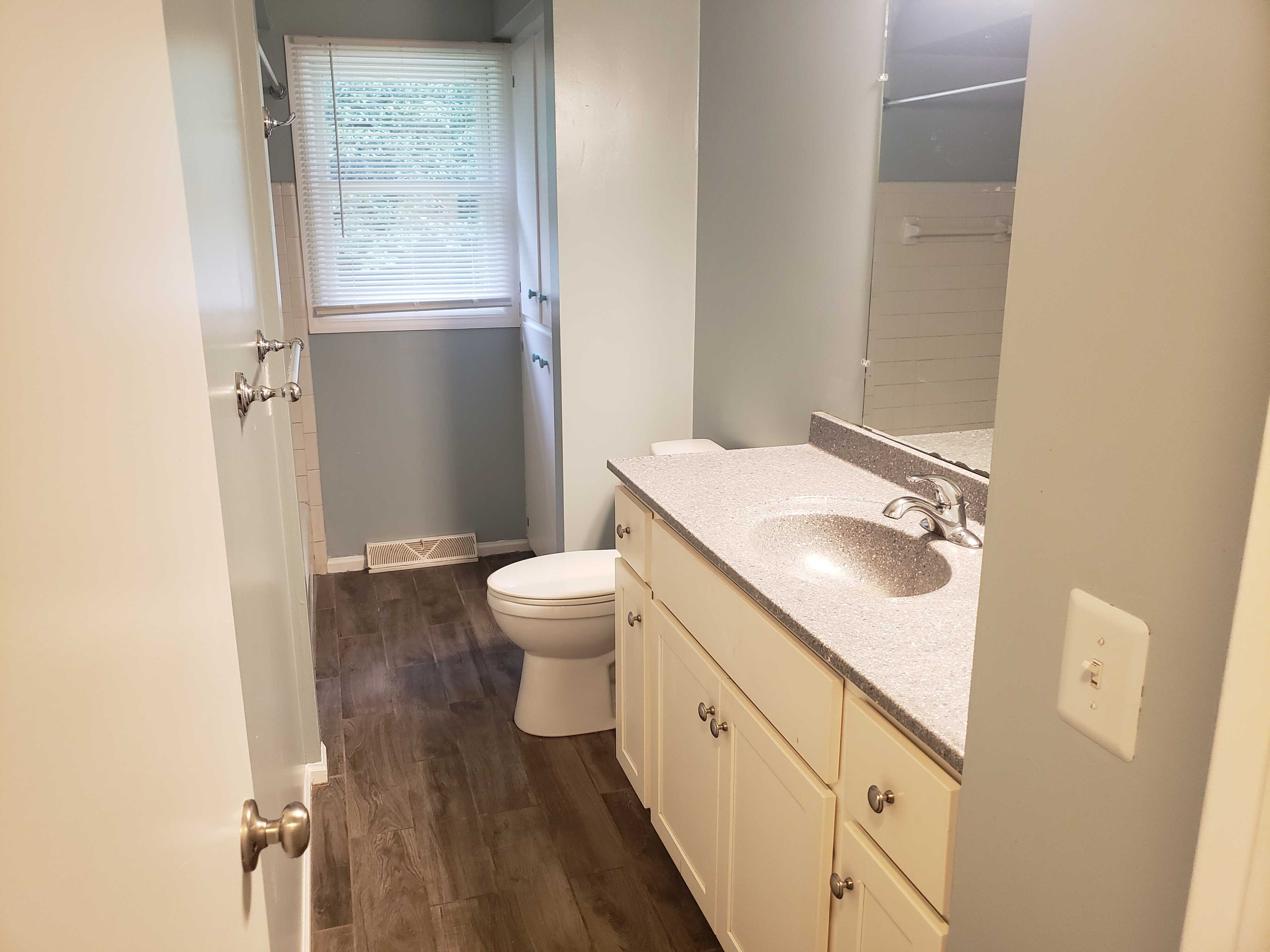 12066 North Division Avenue – photo 5