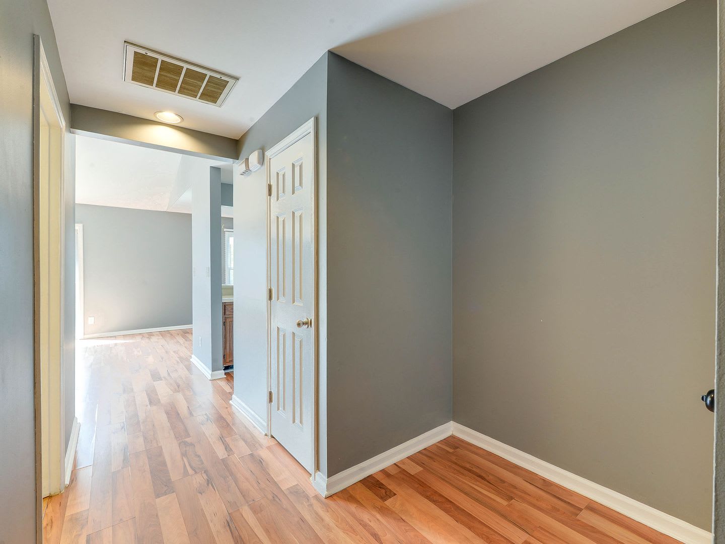 Check Out This Stunning Hunter S Run Top Floor Condo That Is Unlike Most Rental Homes You Find Today – photo 5