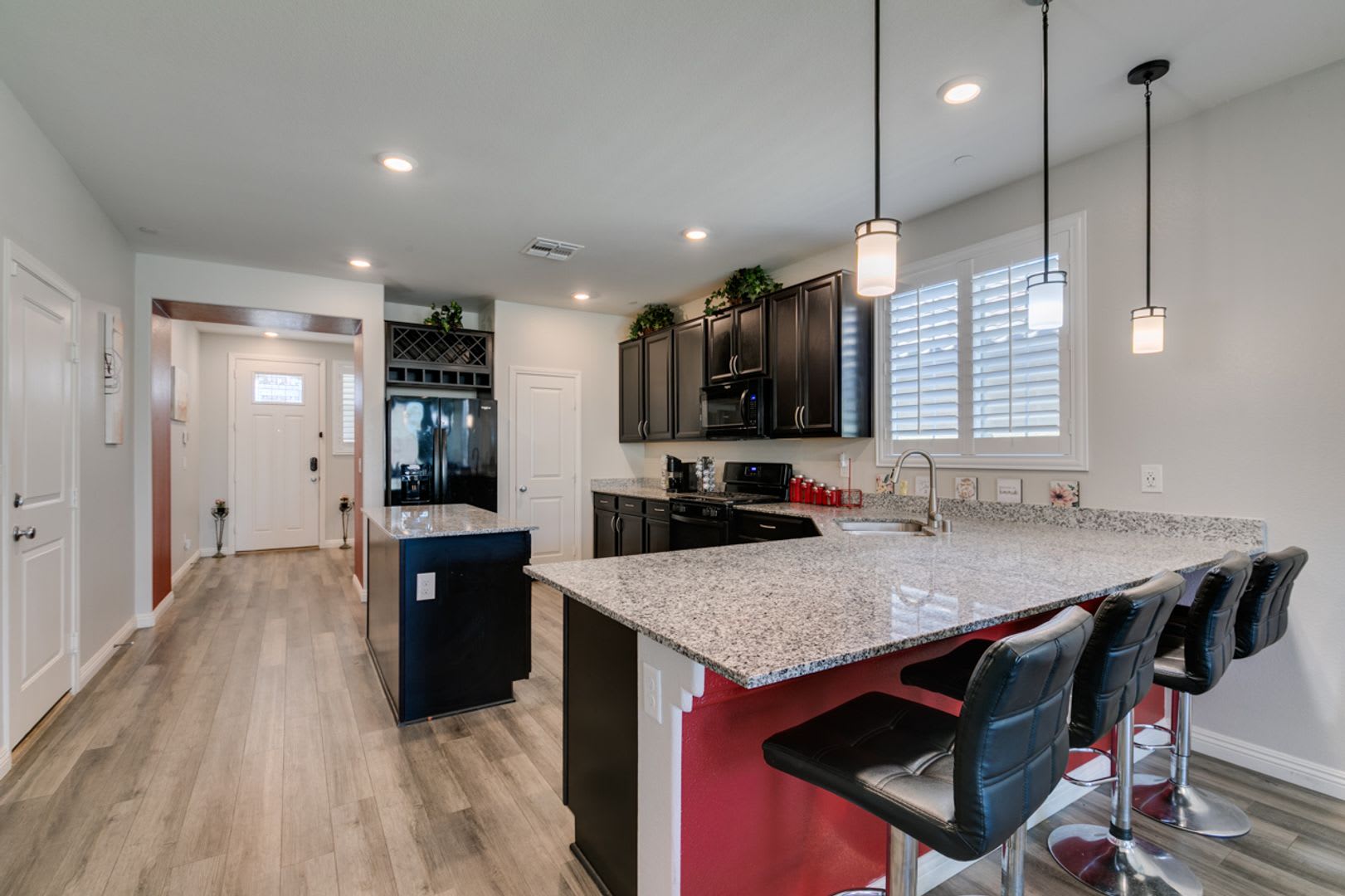 Furnished 5-Bedroom Home with Two Primary Suites – photo 2