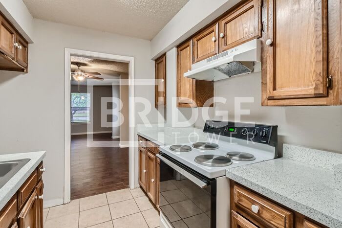 806 Prairie Creek Drive – photo 5