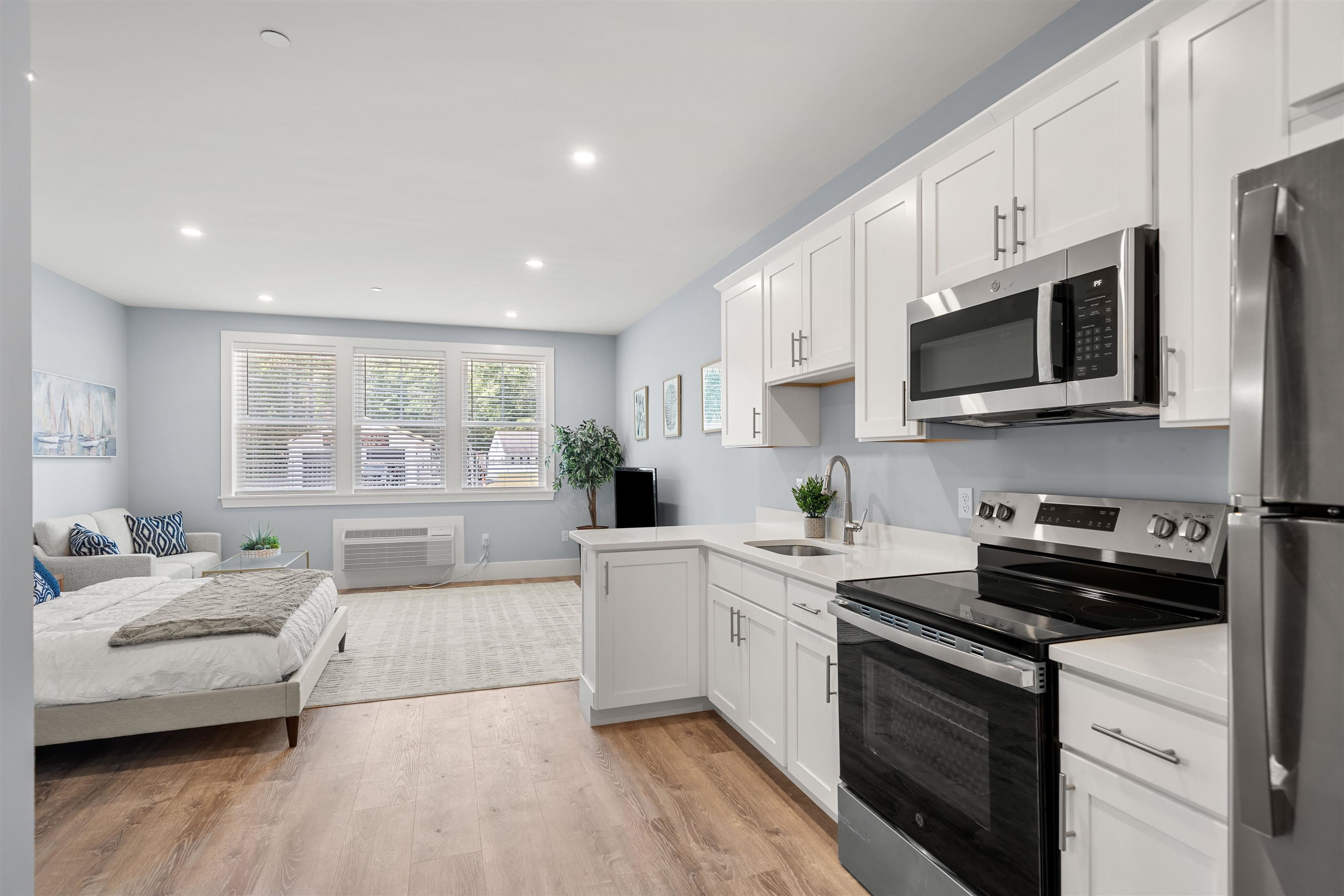 238 Lafayette Road – photo 4