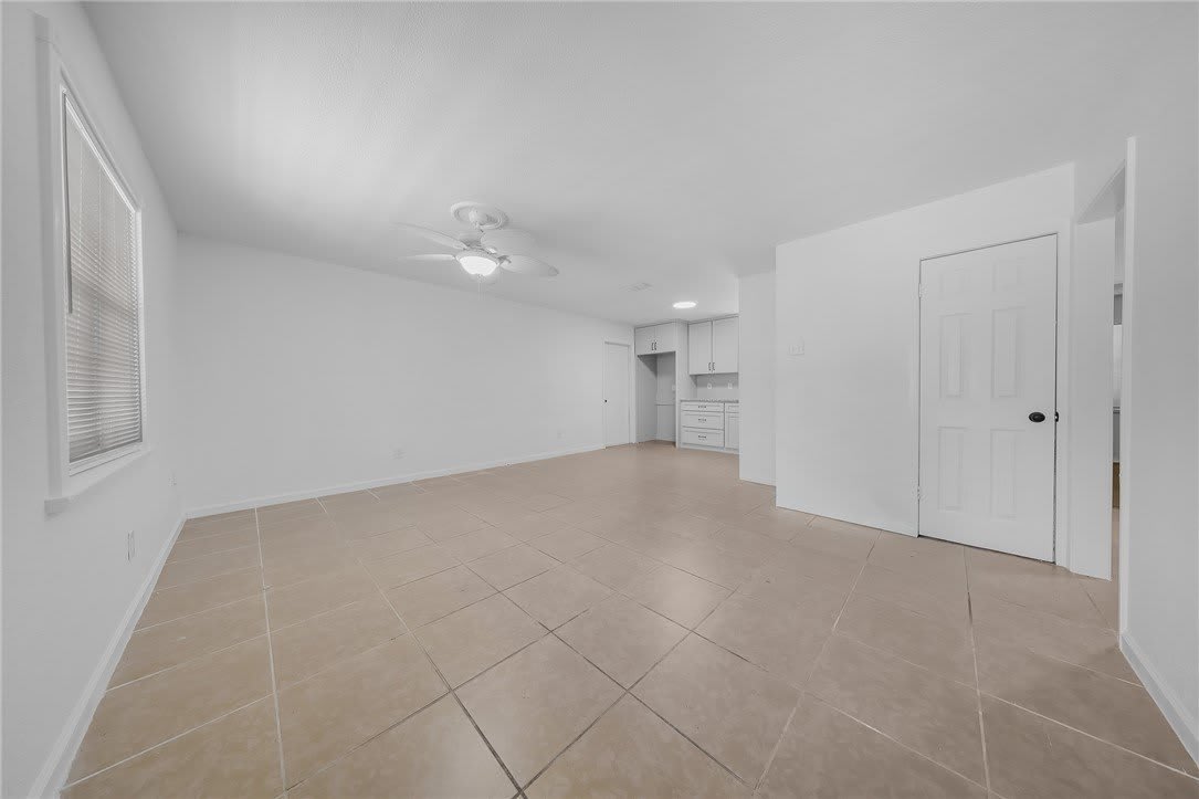 1814 Loritte Drive – photo 2