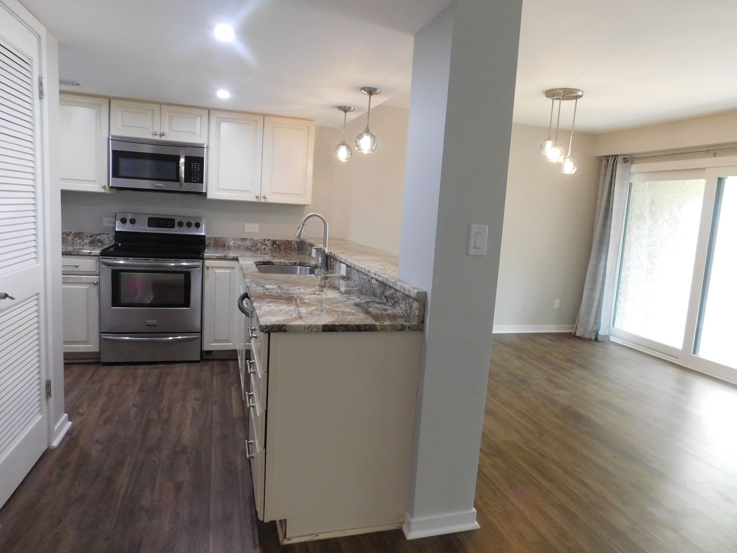 Updated Marsh View Condo – photo 4