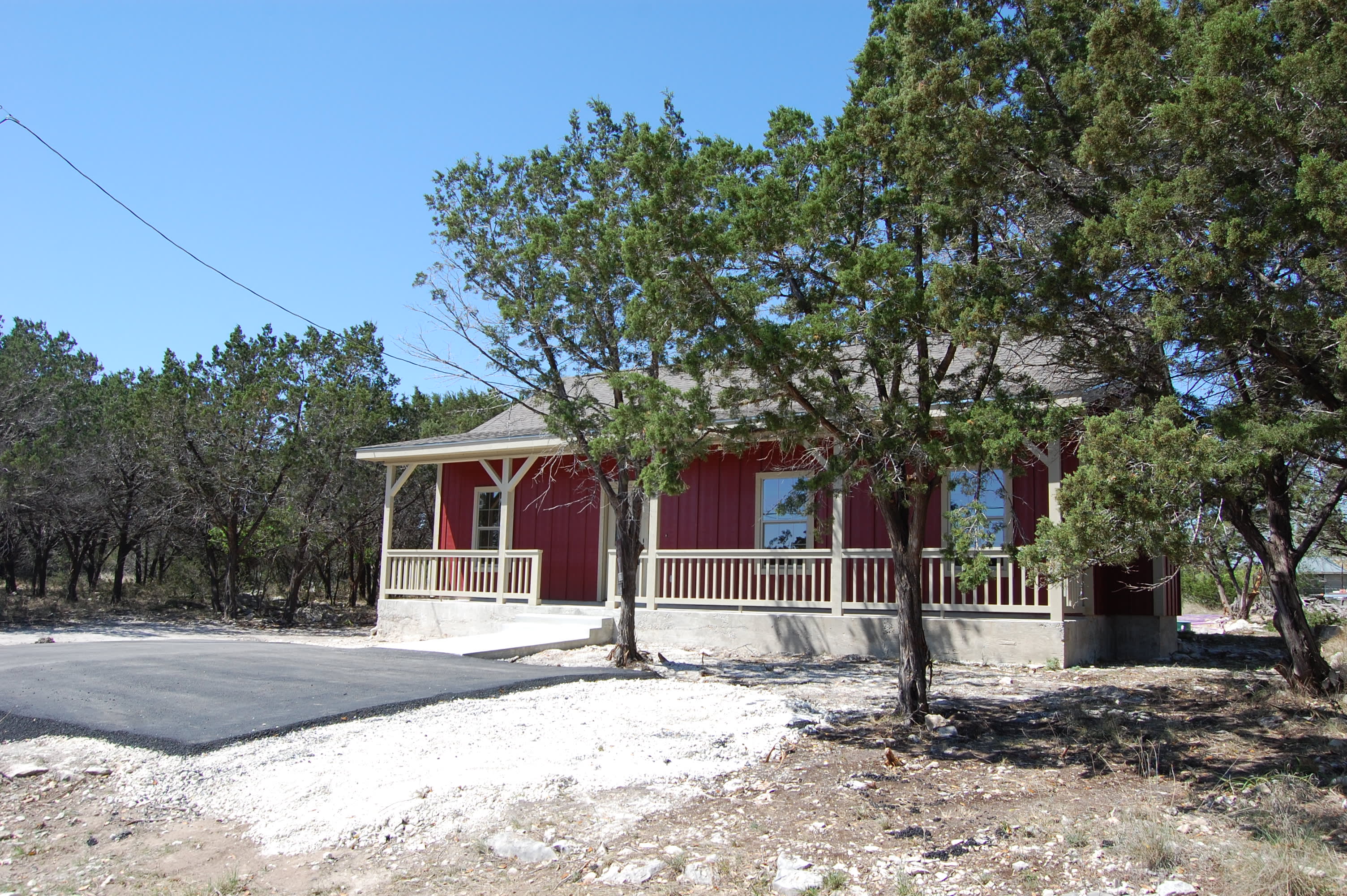 1005 Live Oak Dr – photo 2