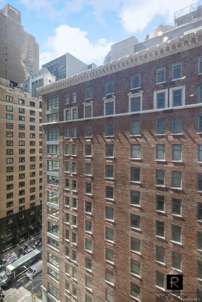 106 Central Park S – photo 4