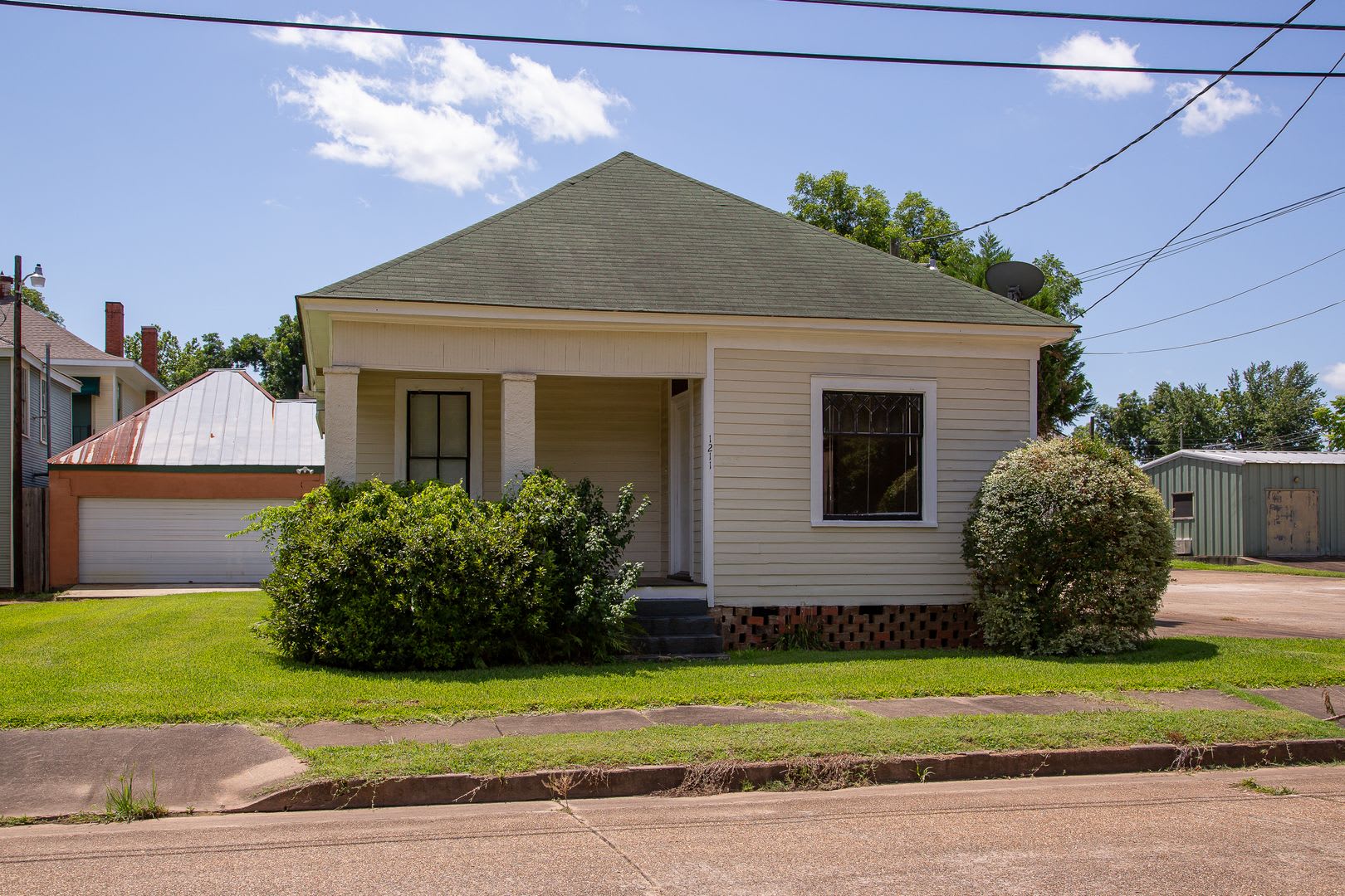 1211 Holly St 2/1 near downtown Alex – photo 2