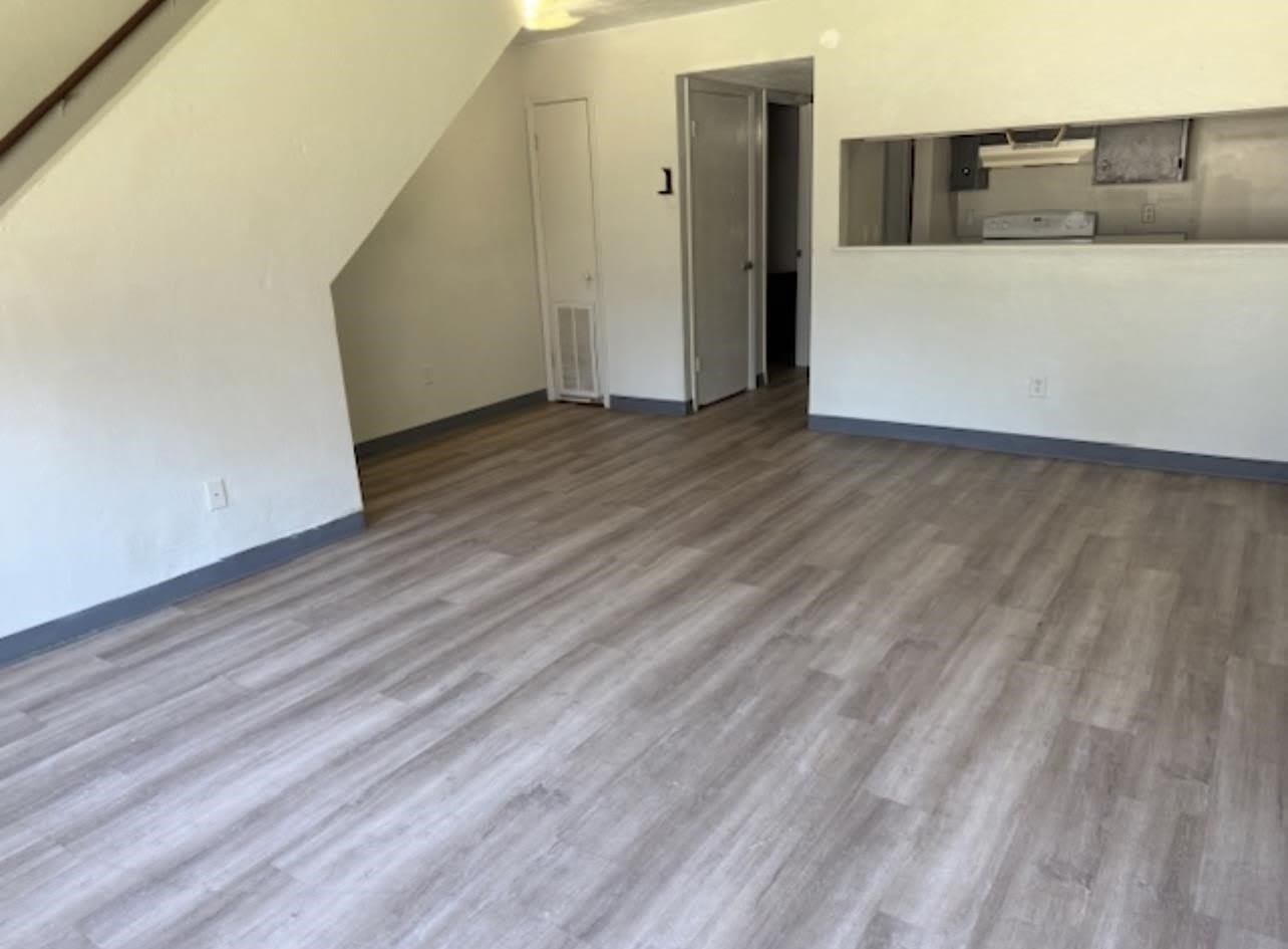 1830 Nekoma Court – photo 2