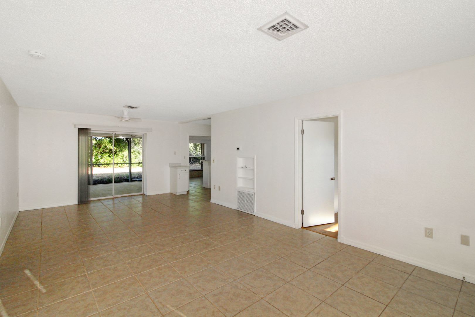 Venice Gardens Annual Home For Rent – photo 2